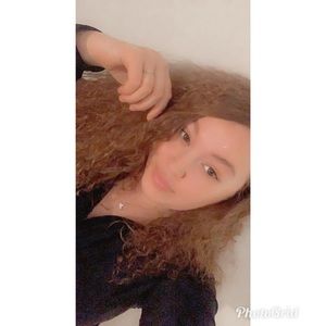 Meet your Posher, Makayla